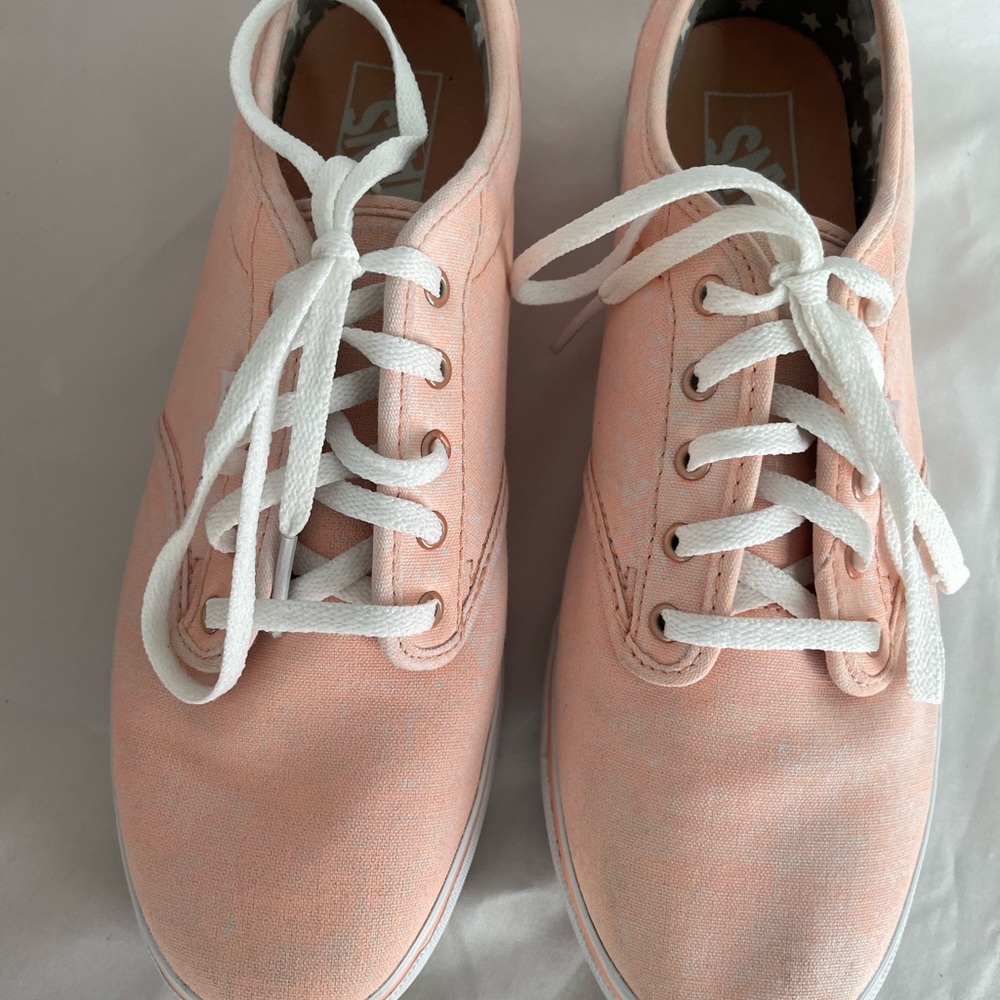 Vans womens 8.5 shoes peach / pink